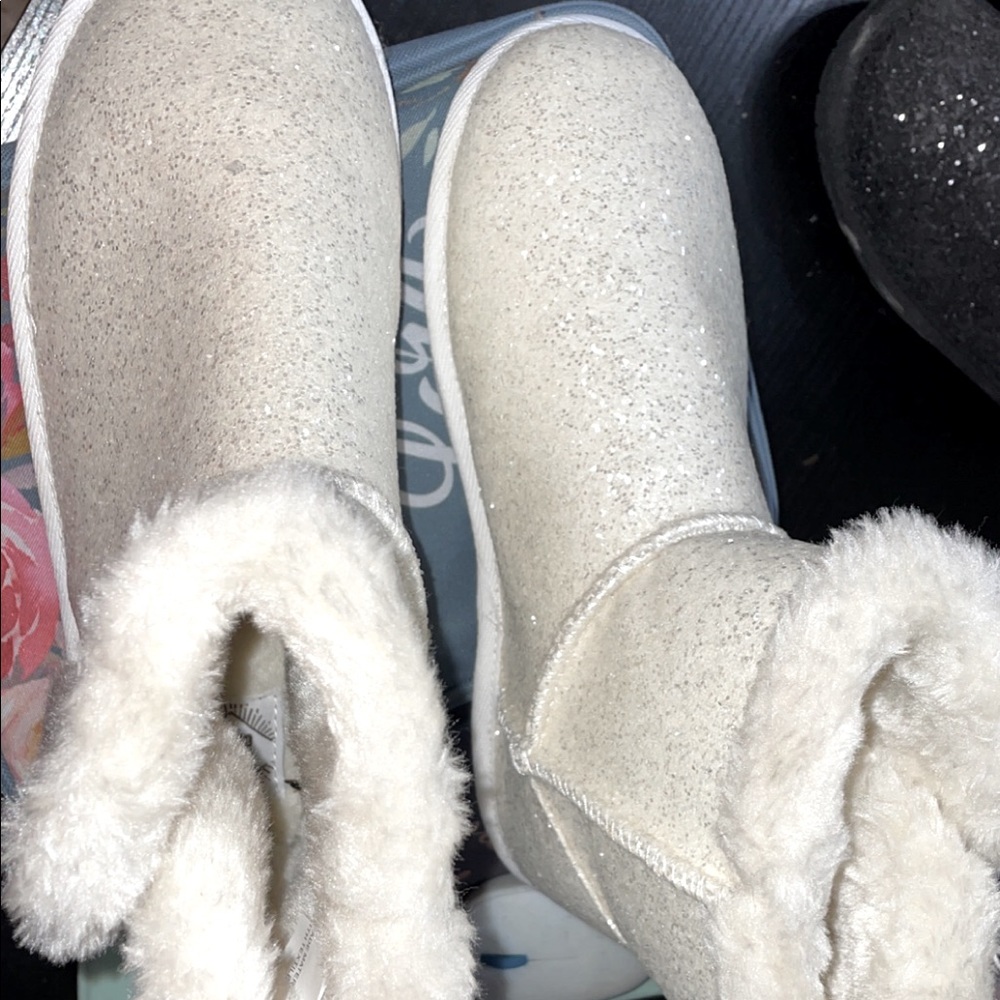 White Glitter winter boots